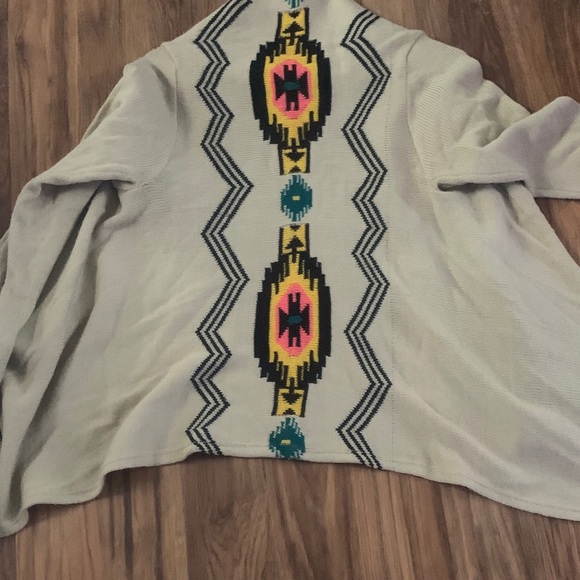 Boho Beige Patterned Cardigan - Picture 4 of 5